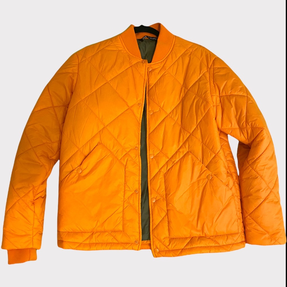 Wore this one’s still in a great condition very good quality nice for the cold